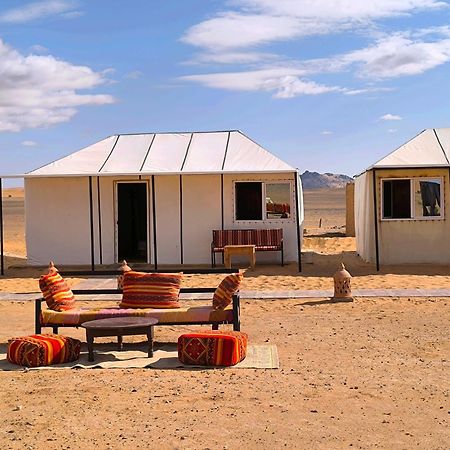 ホテル Luxury Bega Camp メルズーガ エクステリア 写真