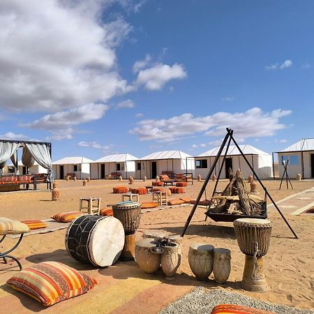 ホテル Luxury Bega Camp メルズーガ エクステリア 写真