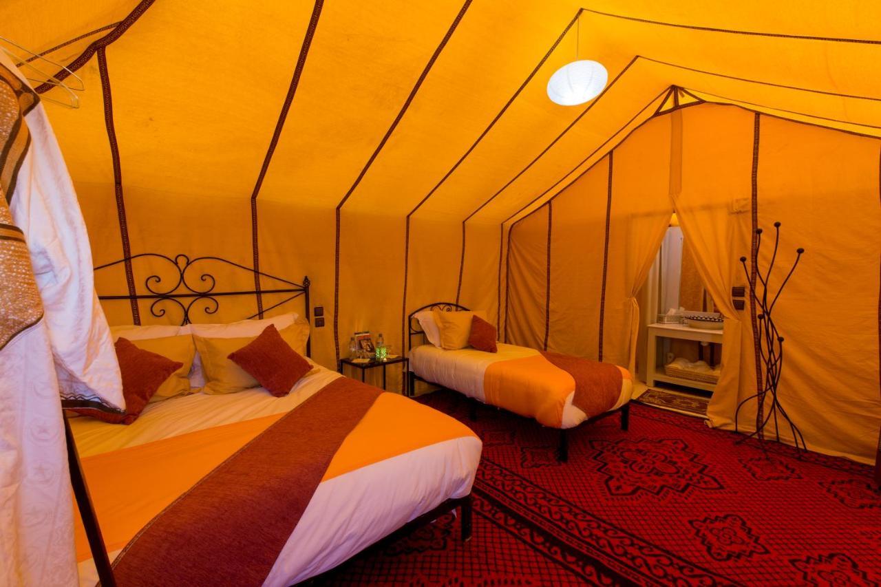 ホテル Luxury Bega Camp メルズーガ エクステリア 写真