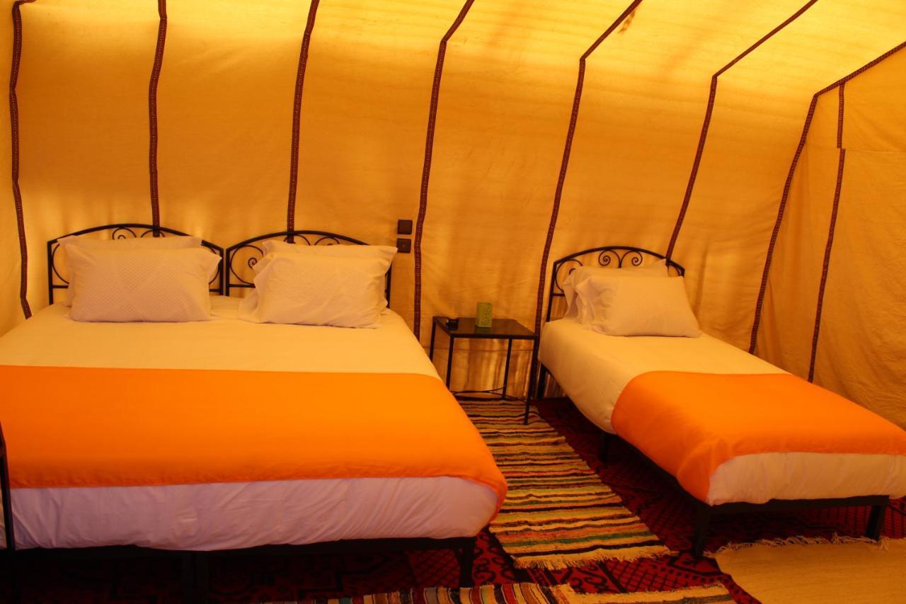 ホテル Luxury Bega Camp メルズーガ エクステリア 写真