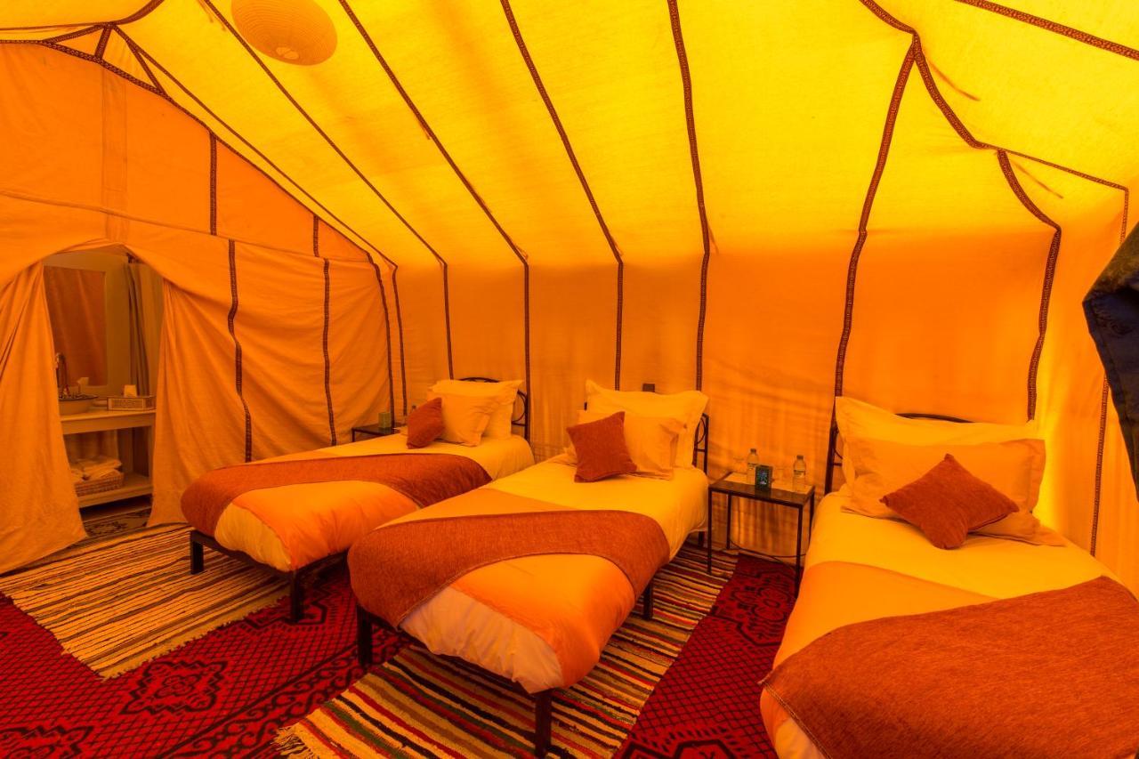 ホテル Luxury Bega Camp メルズーガ エクステリア 写真