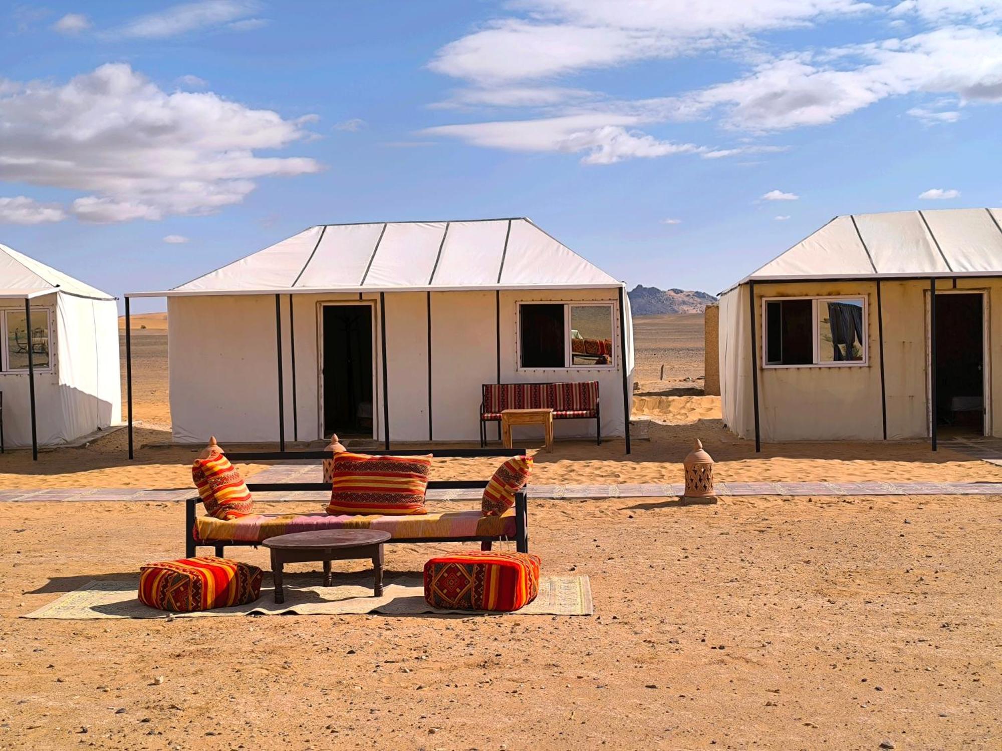 ホテル Luxury Bega Camp メルズーガ エクステリア 写真