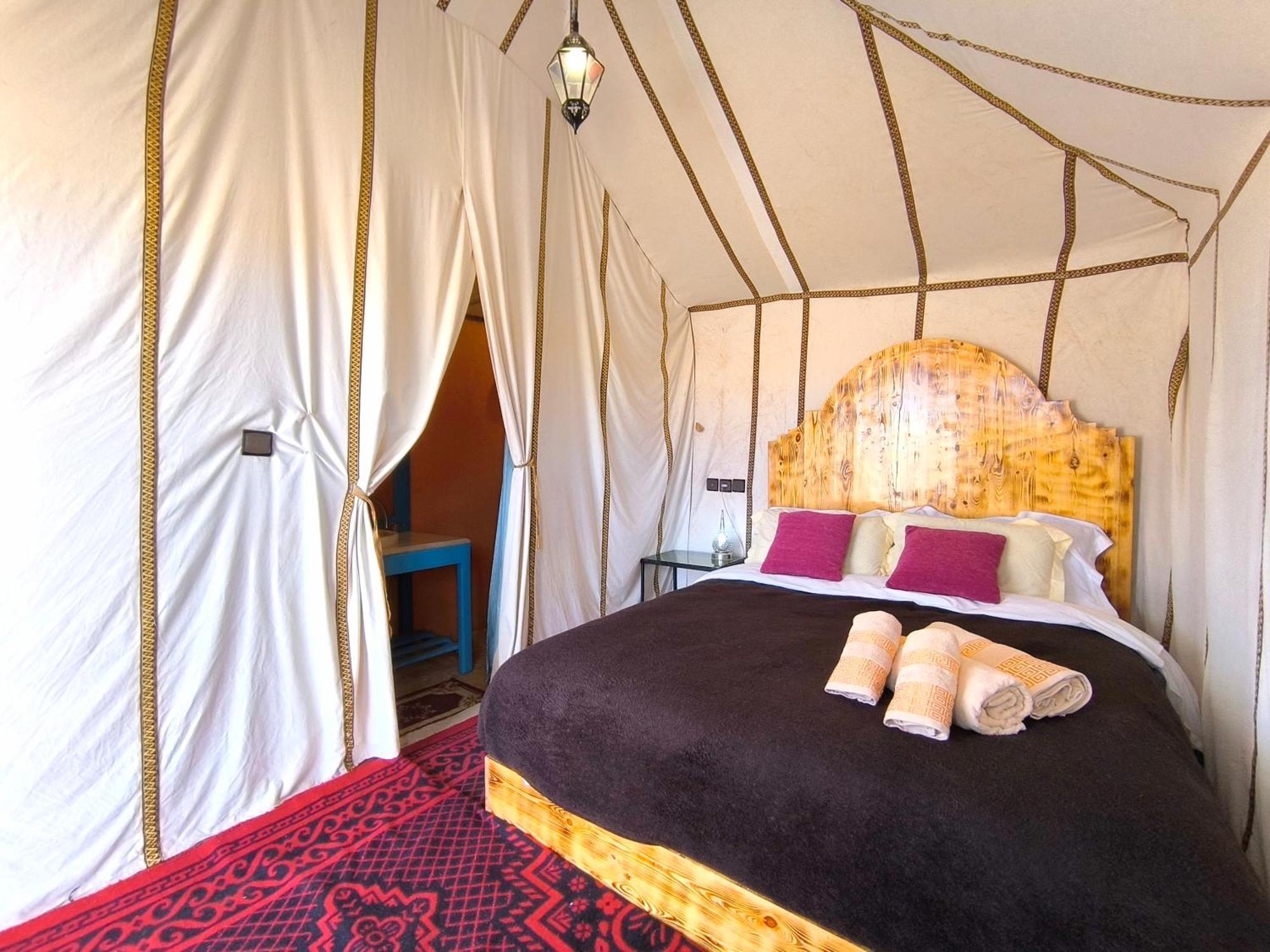 ホテル Luxury Bega Camp メルズーガ エクステリア 写真