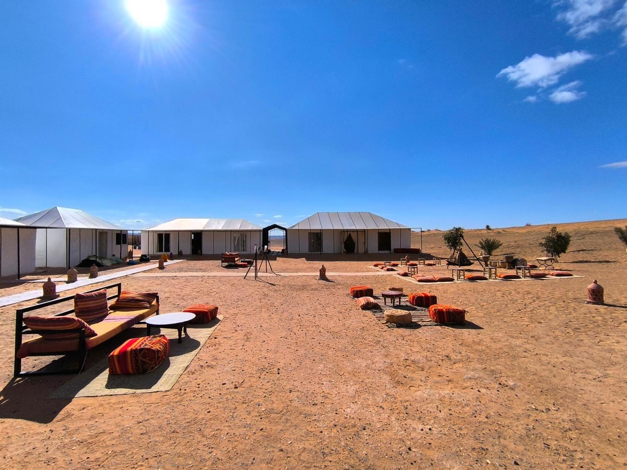 ホテル Luxury Bega Camp メルズーガ エクステリア 写真