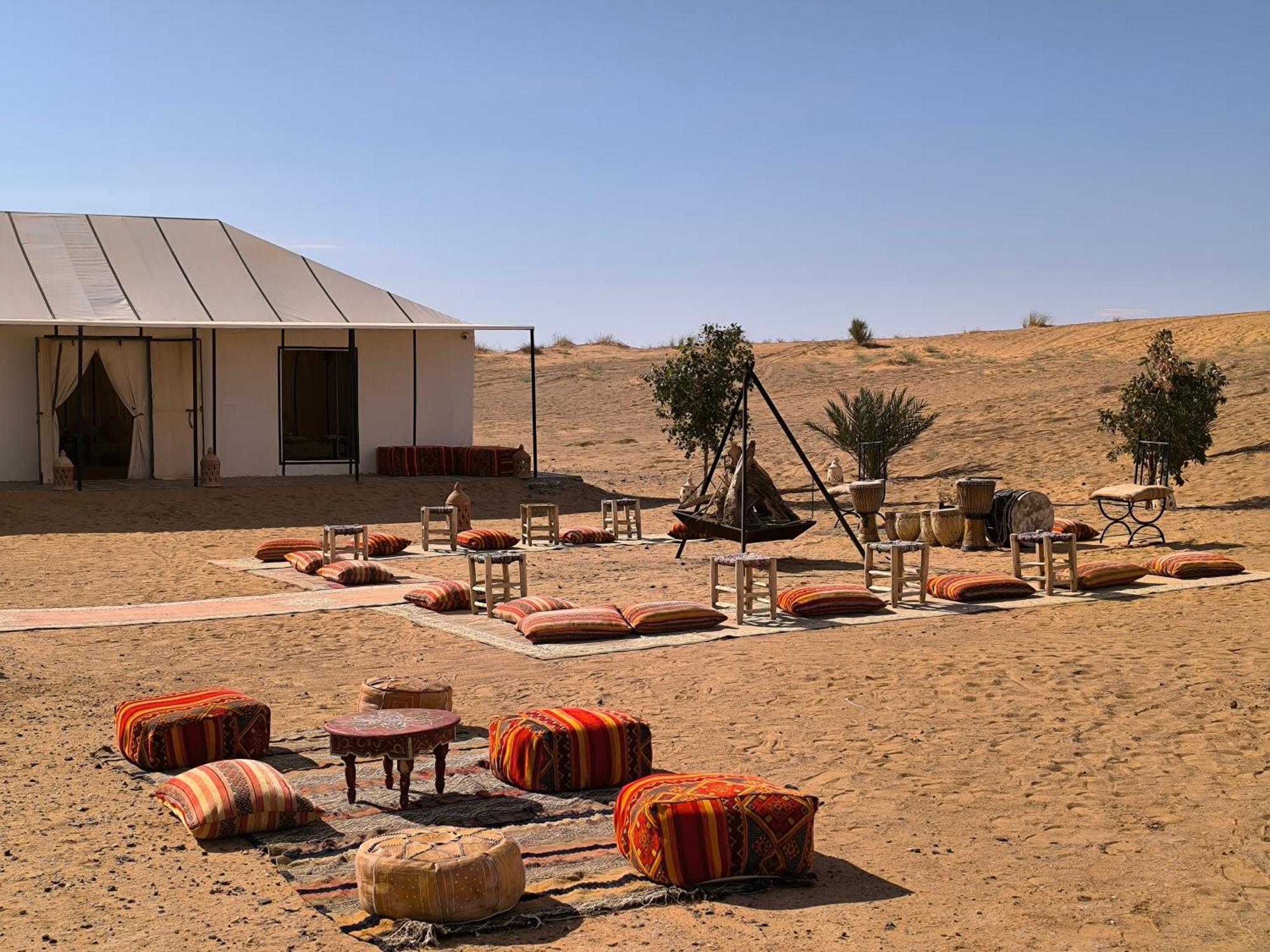 ホテル Luxury Bega Camp メルズーガ エクステリア 写真